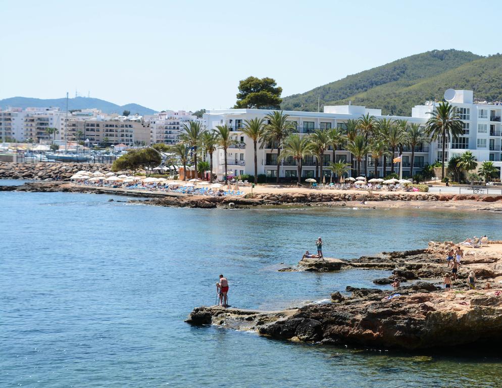 Отель Catalonia Royal Ses Estaques-Adults Only Санта-Эулалия-дель-Рио Экстерьер фото