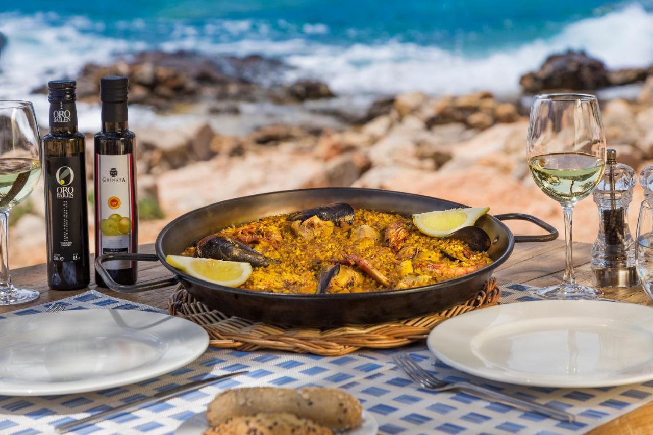 Отель Catalonia Royal Ses Estaques-Adults Only Санта-Эулалия-дель-Рио Экстерьер фото